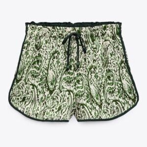 NWOT ZARA PRINTED SATIN EFFECT SHORTS  Ecru / Green
